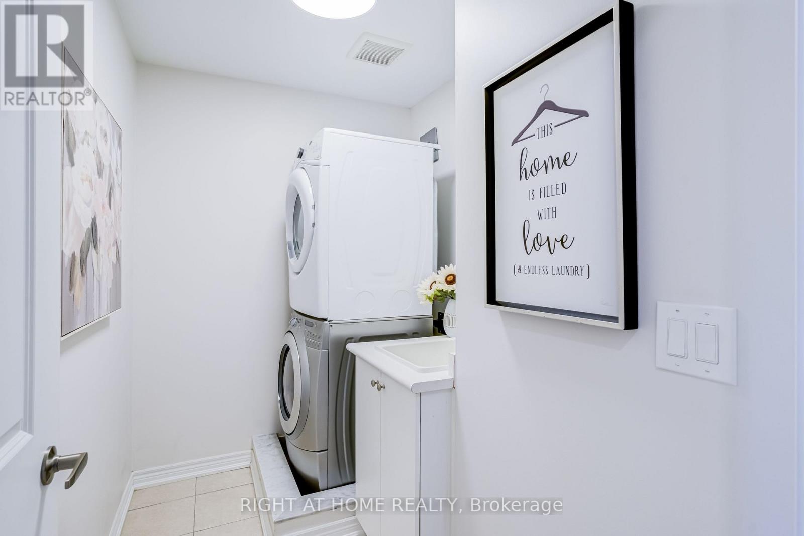 50 COLLIER CRESCENT - 42