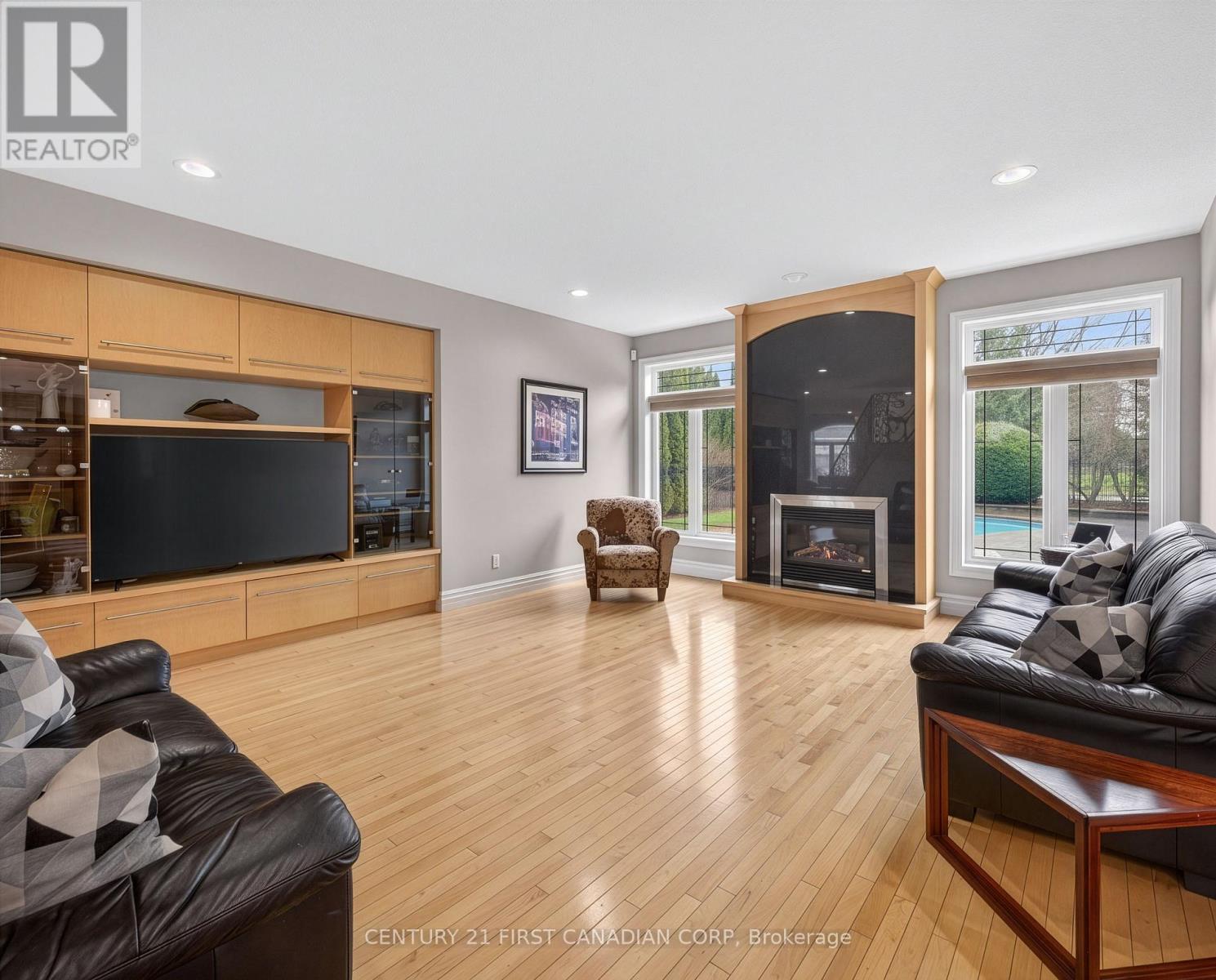 2 - 7222 CLAYTON WALK, London South (South V) — photo 8