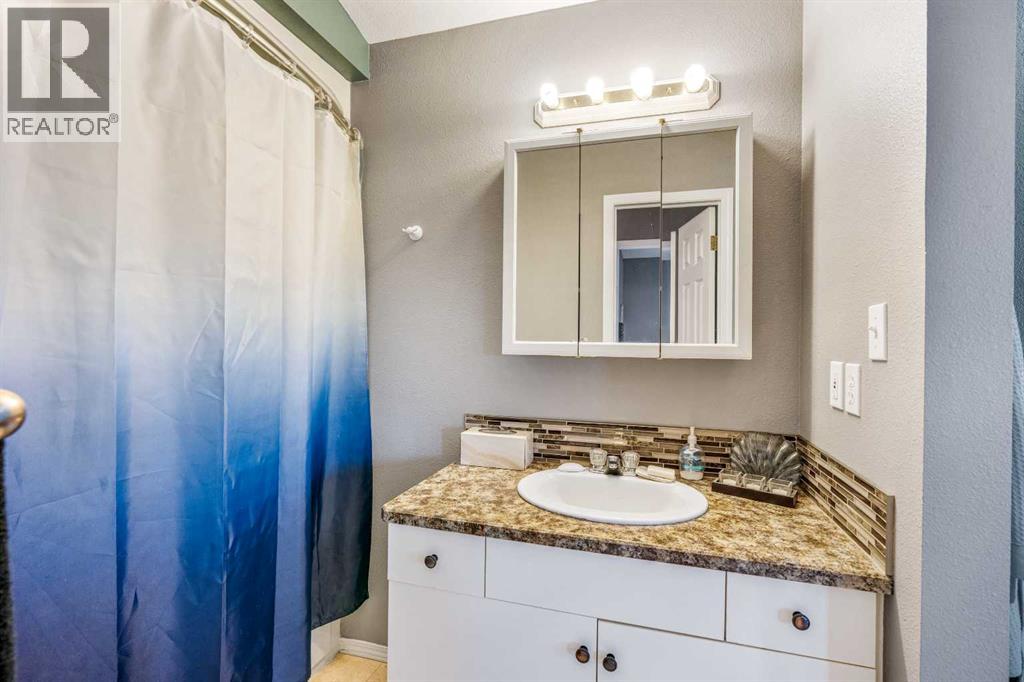 206 Fairmont Garden Road S - Image 22