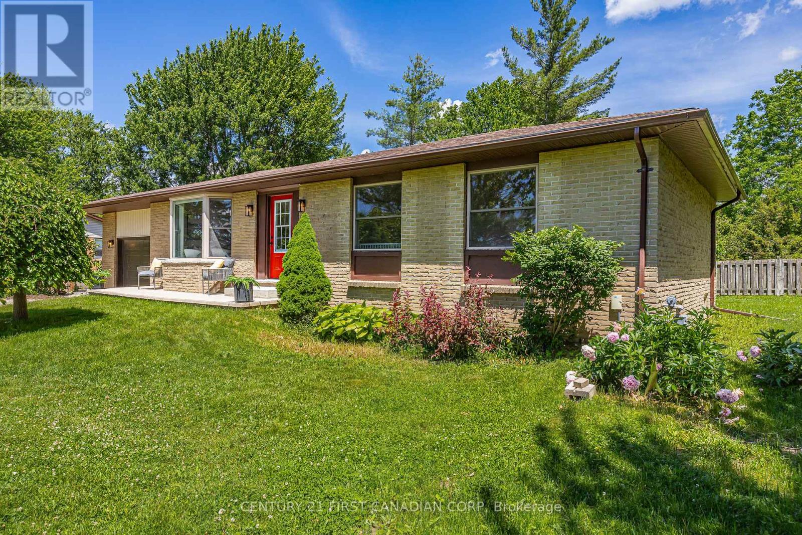 34314 DENFIELD ROAD, Lucan Biddulph (Clandeboye) — photo 3