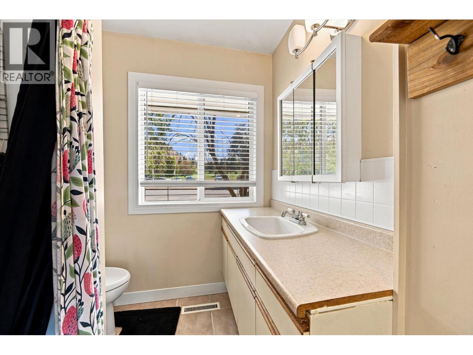  1370 Glenmore Drive, Kelowna