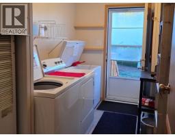 18 Beaver Lane, Norman Wells, NT X1A0T0 Photo 8