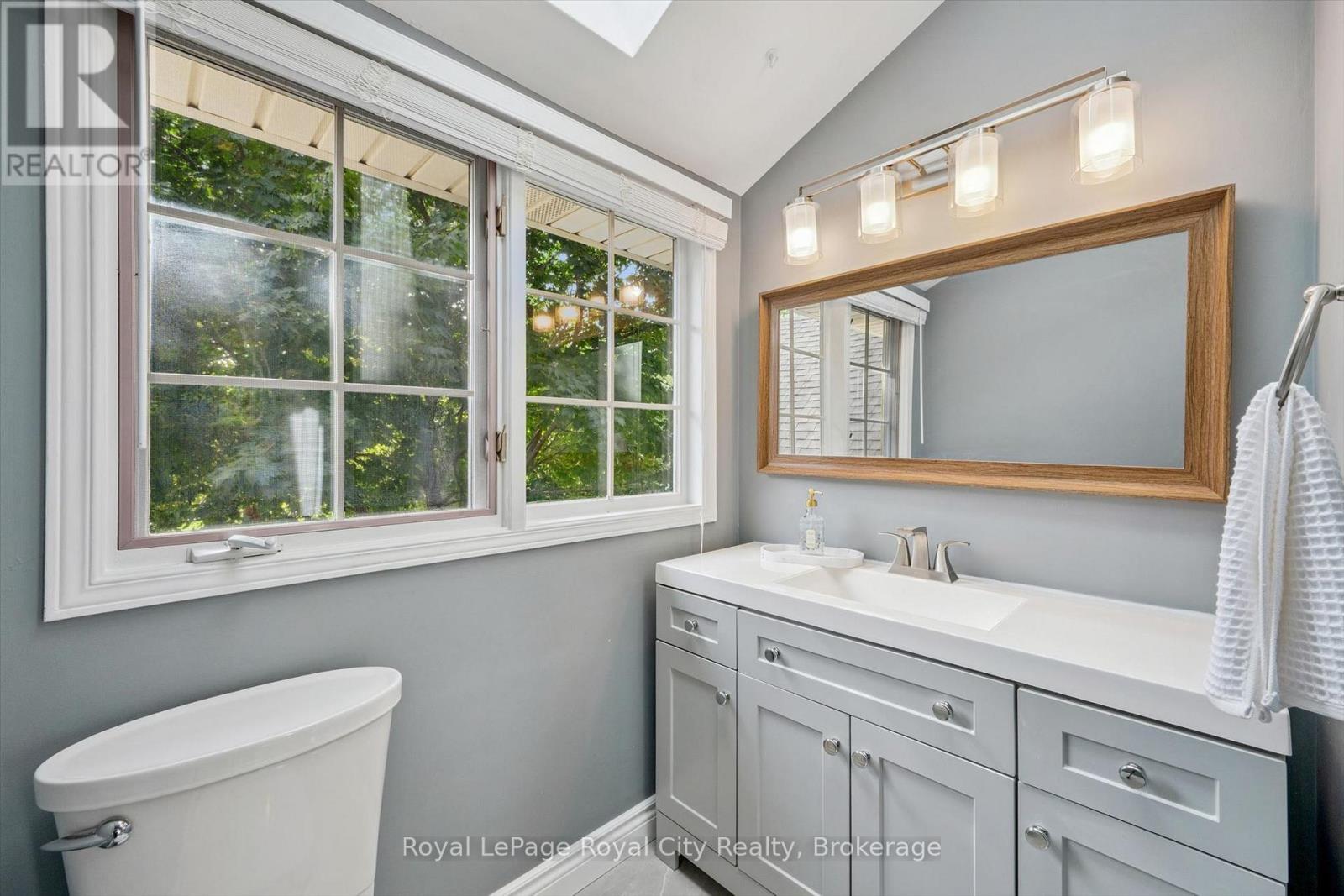 17 SUGARBUSH PLACE - 30