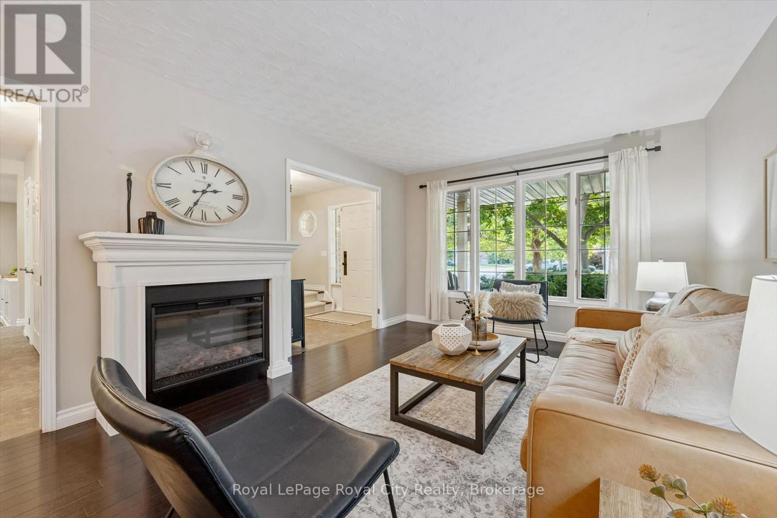 17 SUGARBUSH PLACE - 8