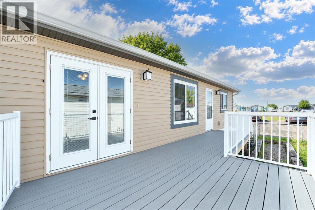 144 Birch Street W, Brooks — photo 9