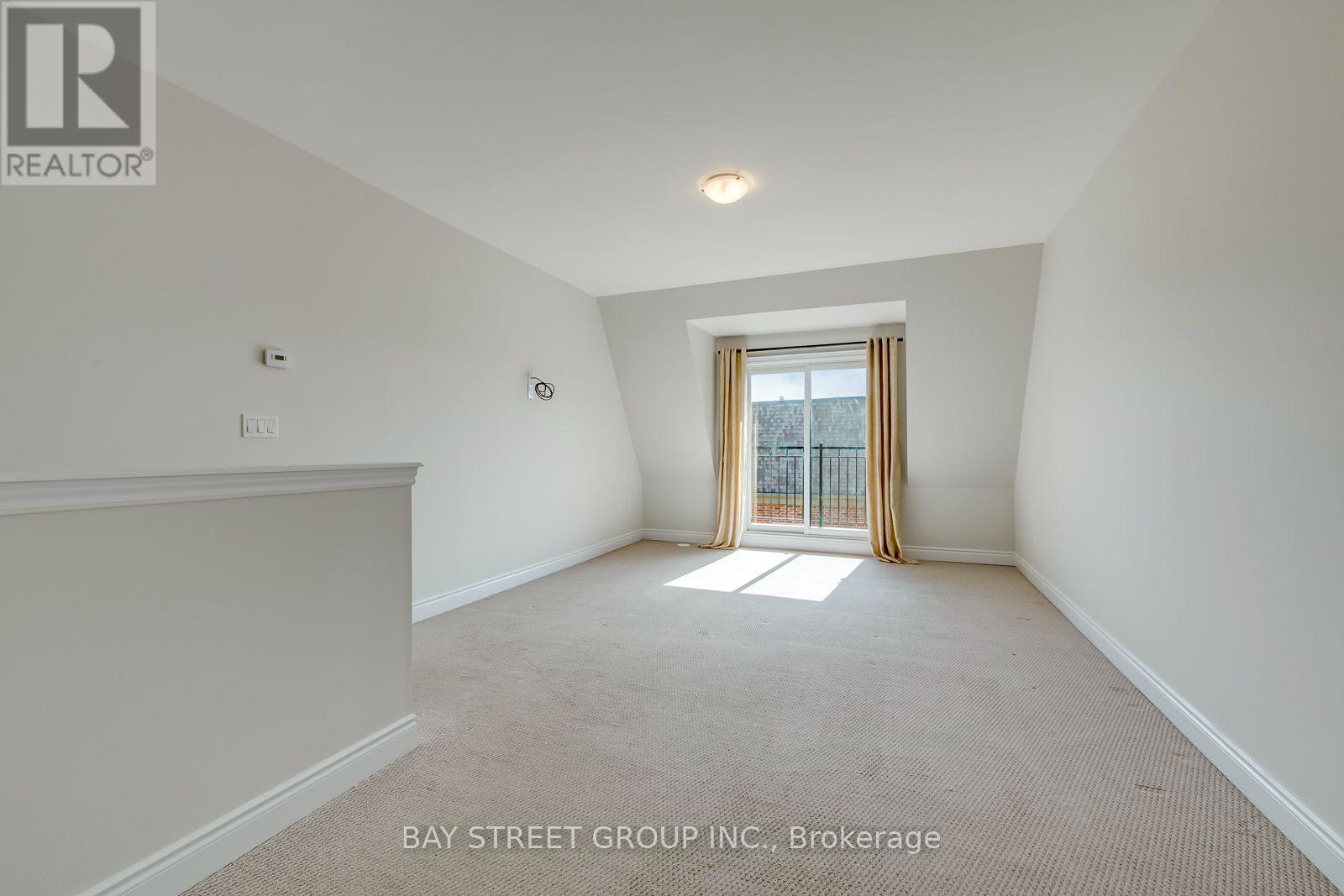 ##21 2172 TRAFALGAR ROAD - 10