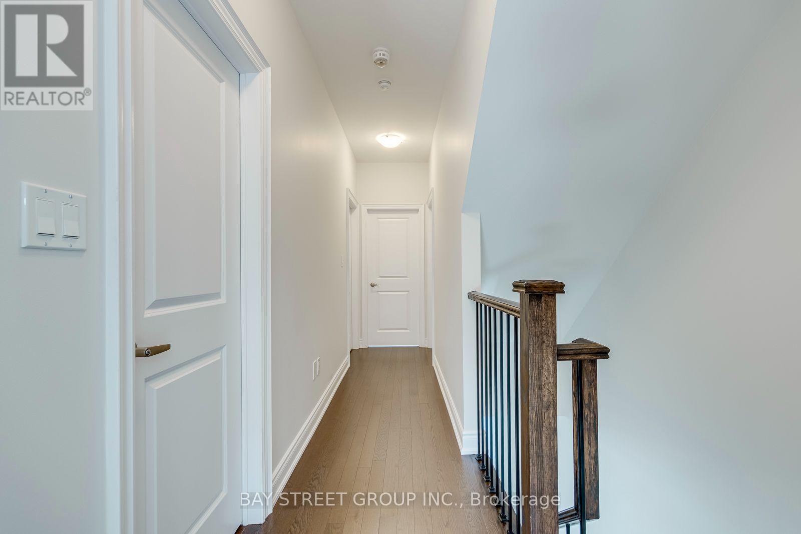 ##21 2172 TRAFALGAR ROAD - 18