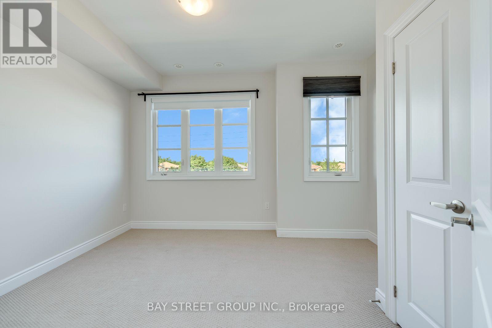 ##21 2172 TRAFALGAR ROAD - 19
