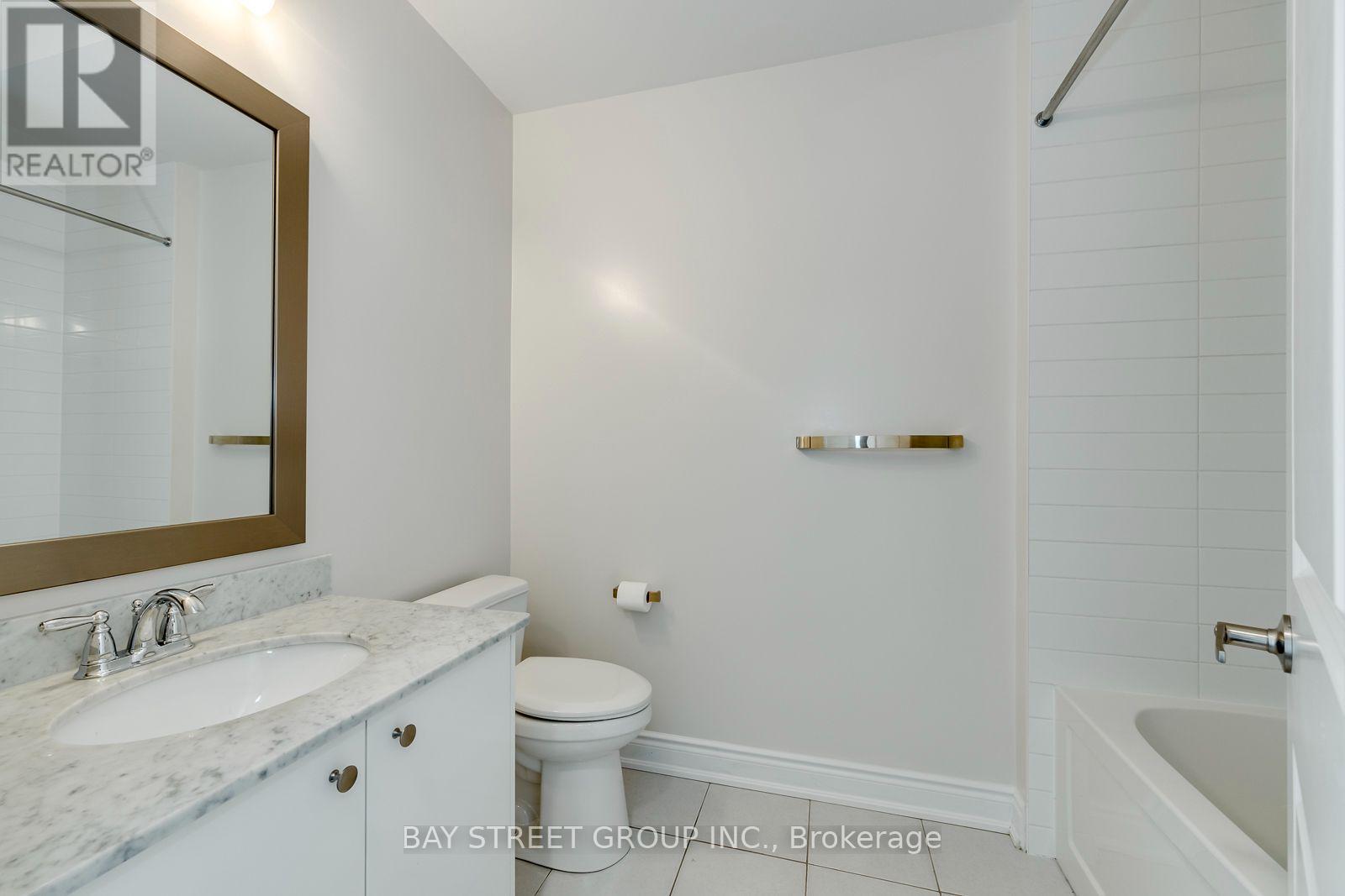##21 2172 TRAFALGAR ROAD - 25
