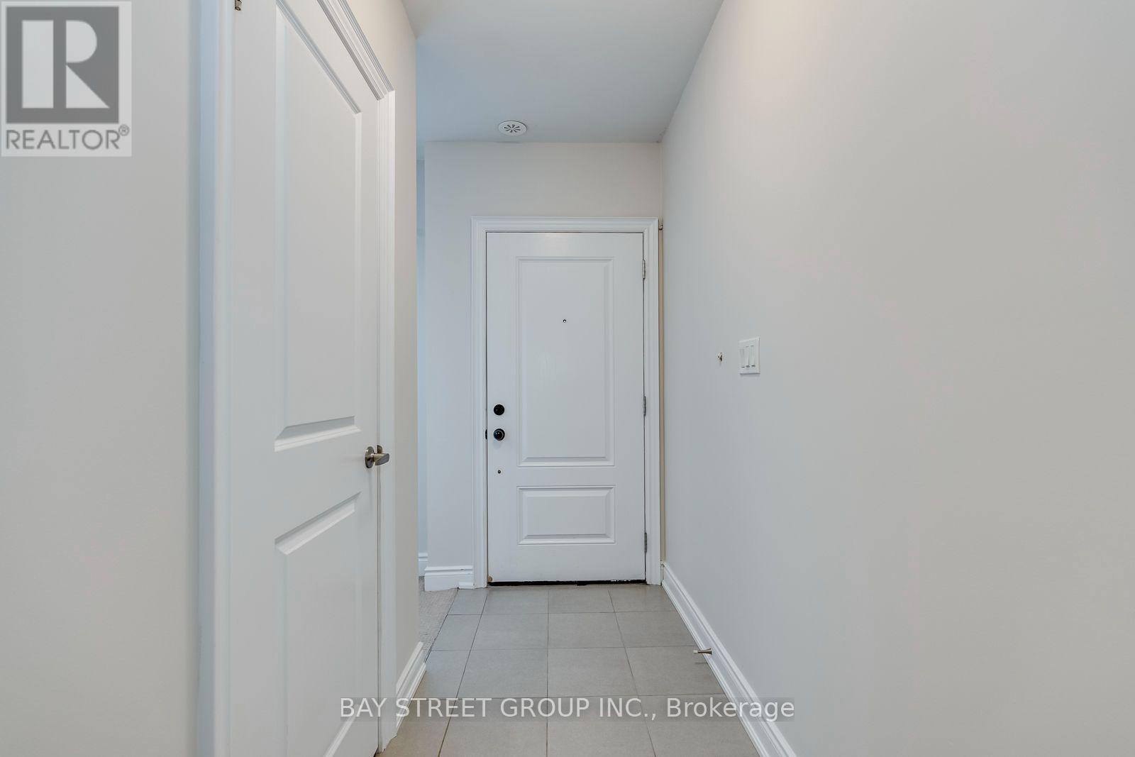##21 2172 TRAFALGAR ROAD - 3