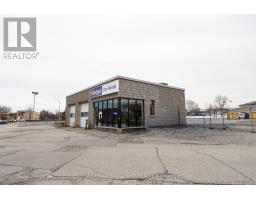 73 Kennedy Road S, Brampton, ON L6W3E4 Photo 6