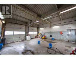 73 Kennedy Road S, Brampton, ON L6W3E4 Photo 8