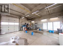 73 Kennedy Road S, Brampton, ON L6W3E4 Photo 9