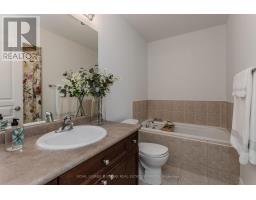 4 - 2410 Woodward Avenue, Burlington, ON L7R1T9 Photo 11