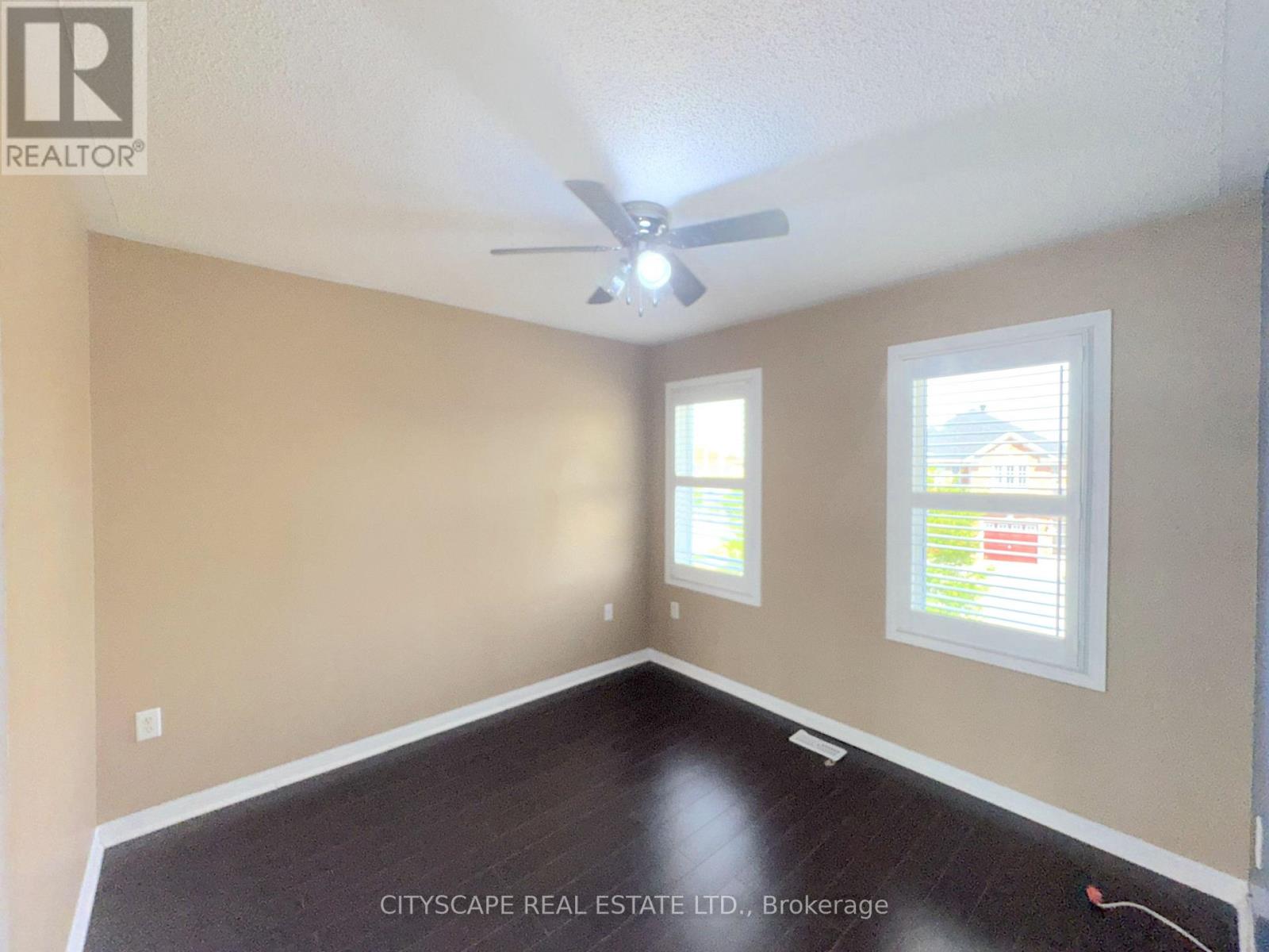 24 EASTWAY STREET - 29