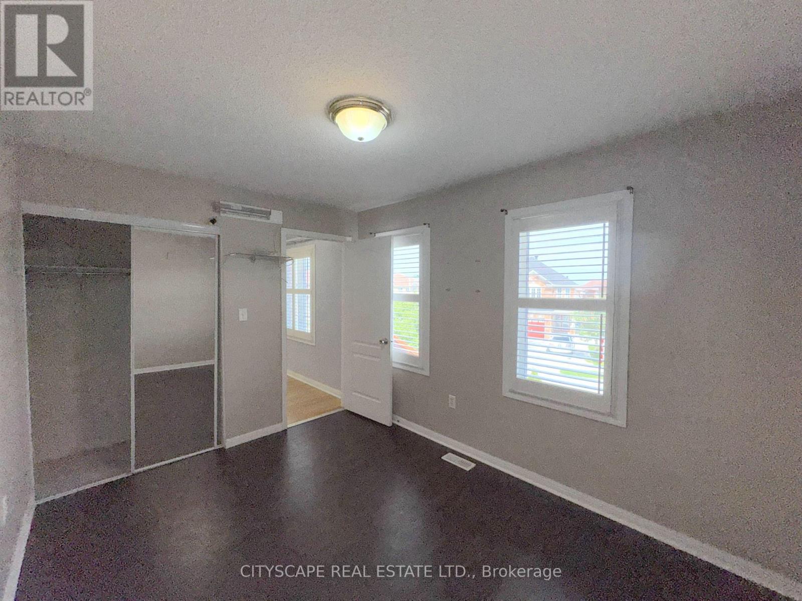 24 EASTWAY STREET - Image 32
