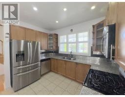 Kitchen - 24 Eastway Street, Brampton, ON L6S0A4 Photo 12