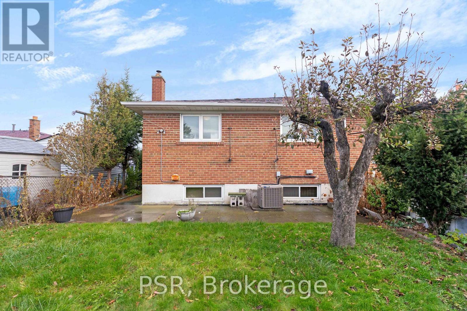 60 BAMFORD CRESCENT - 40