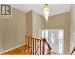 Eating area - 60 Bamford Crescent, Toronto, ON M3N1T8 Photo 8