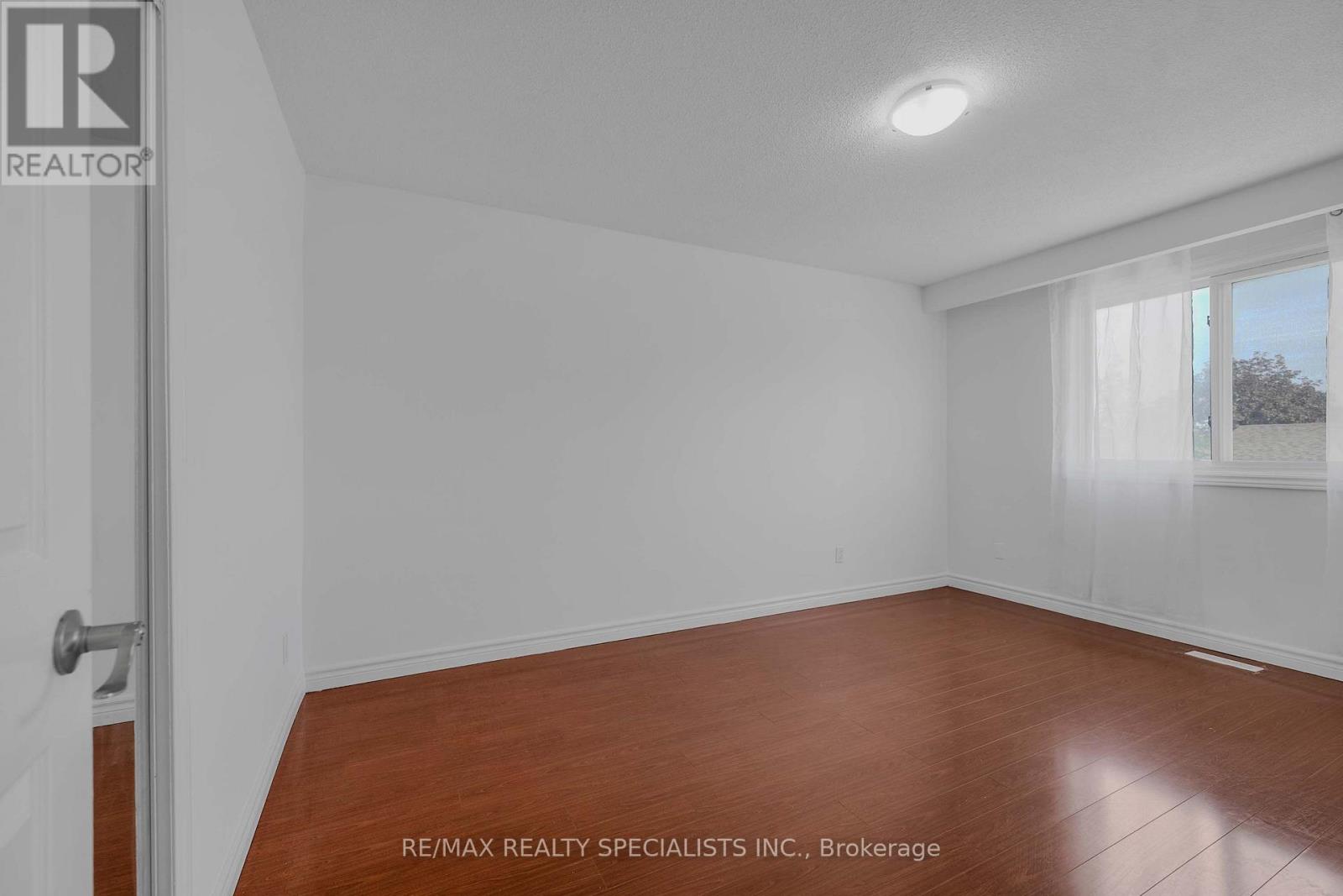 #11 3525 BRANDON GATE DRIVE - 15