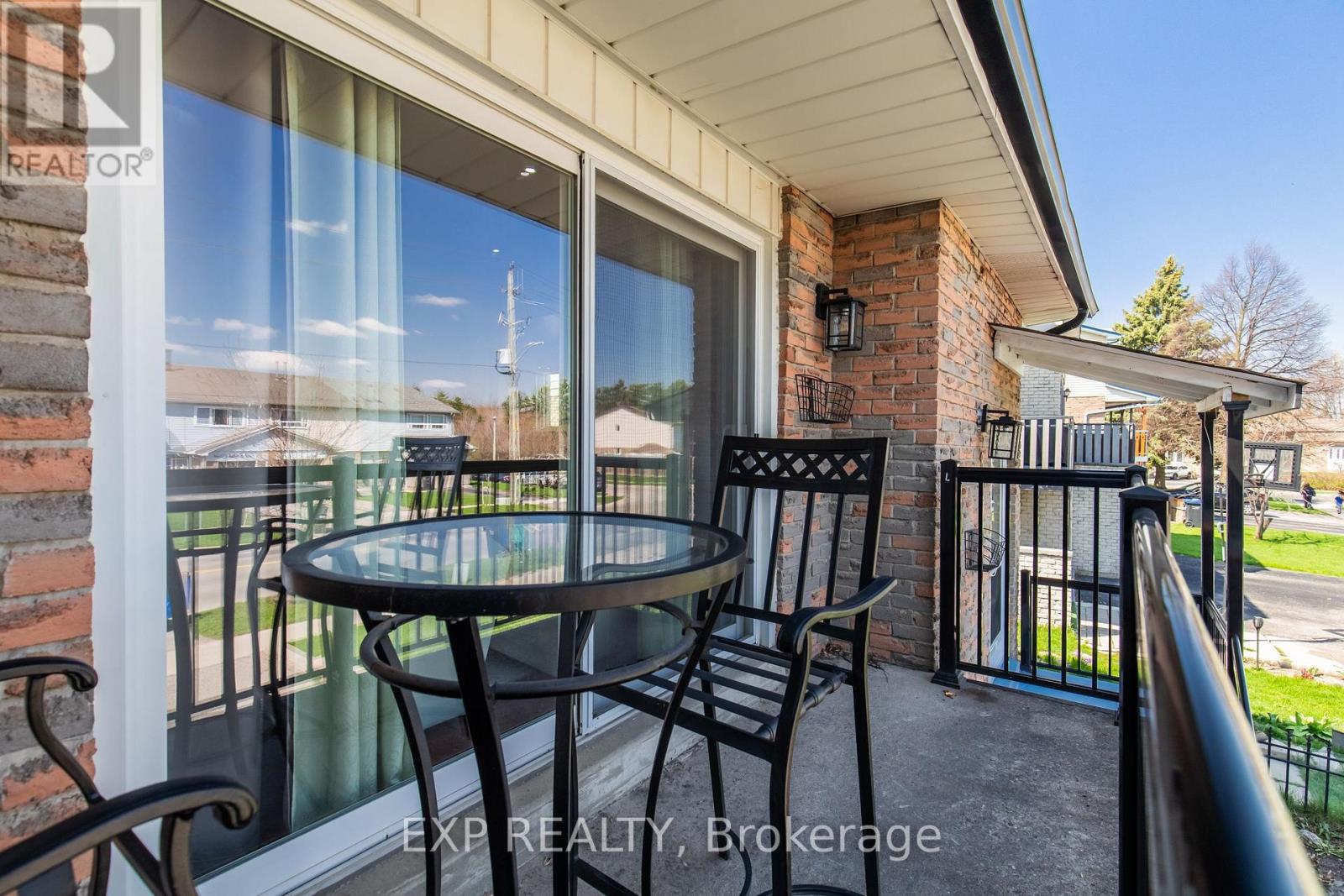 88 ENGLISH STREET - 10