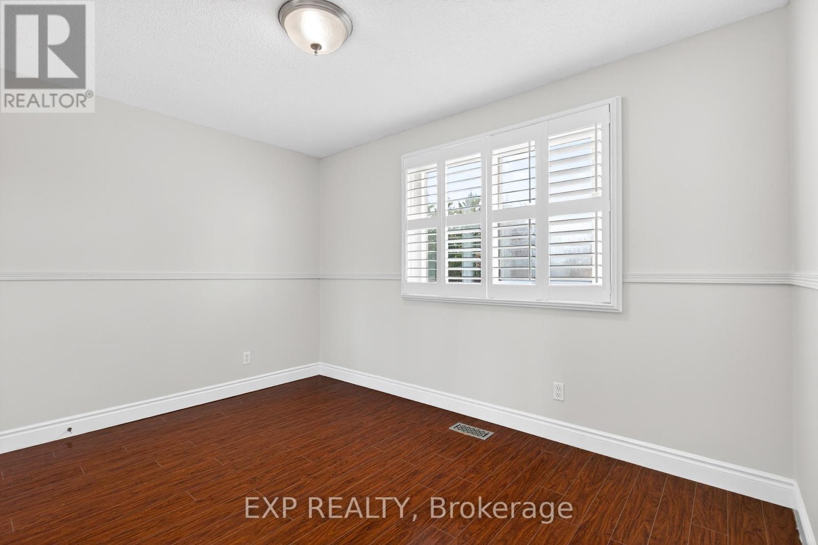 88 ENGLISH STREET - 25