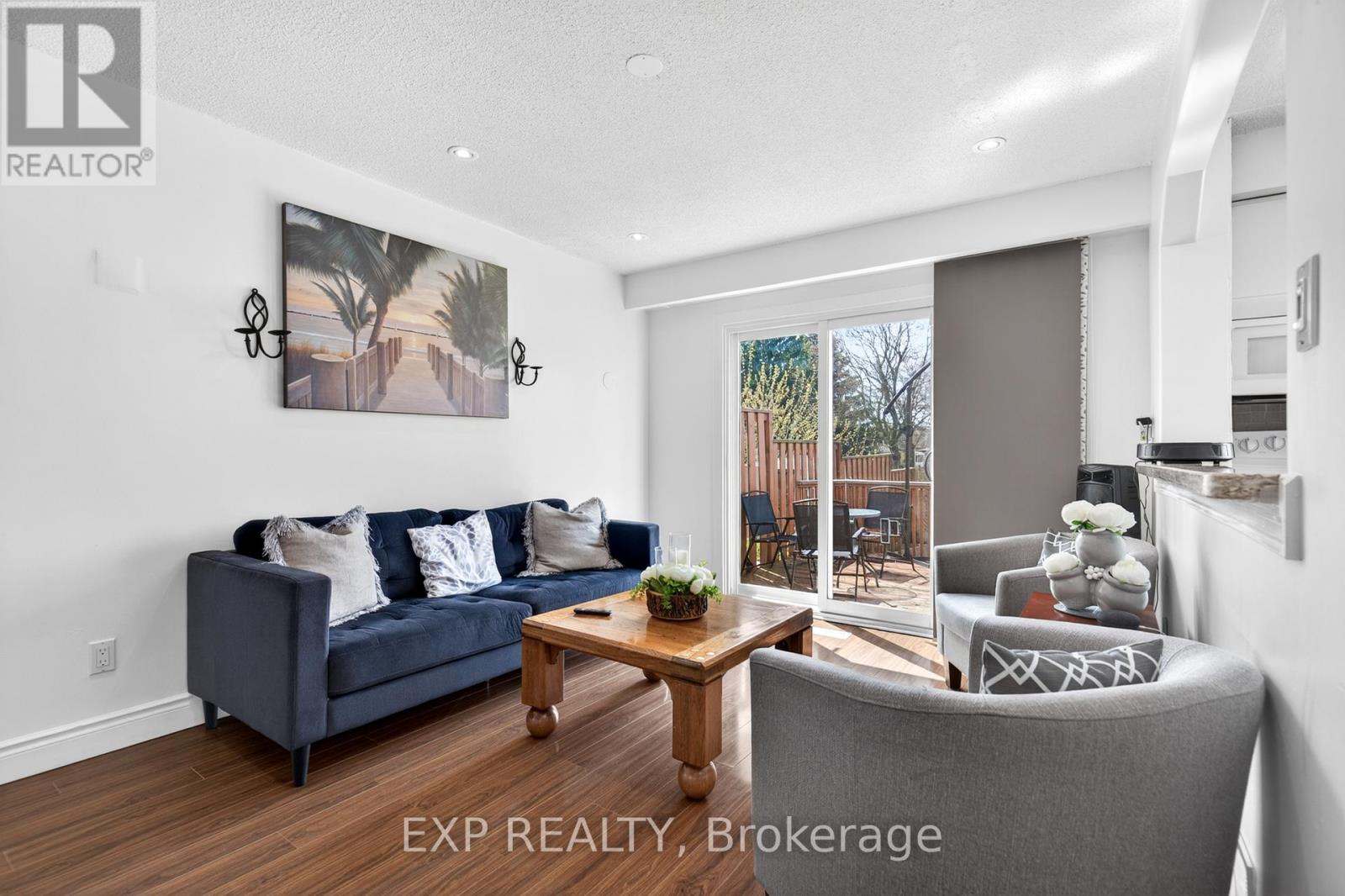 88 ENGLISH STREET - Image 35