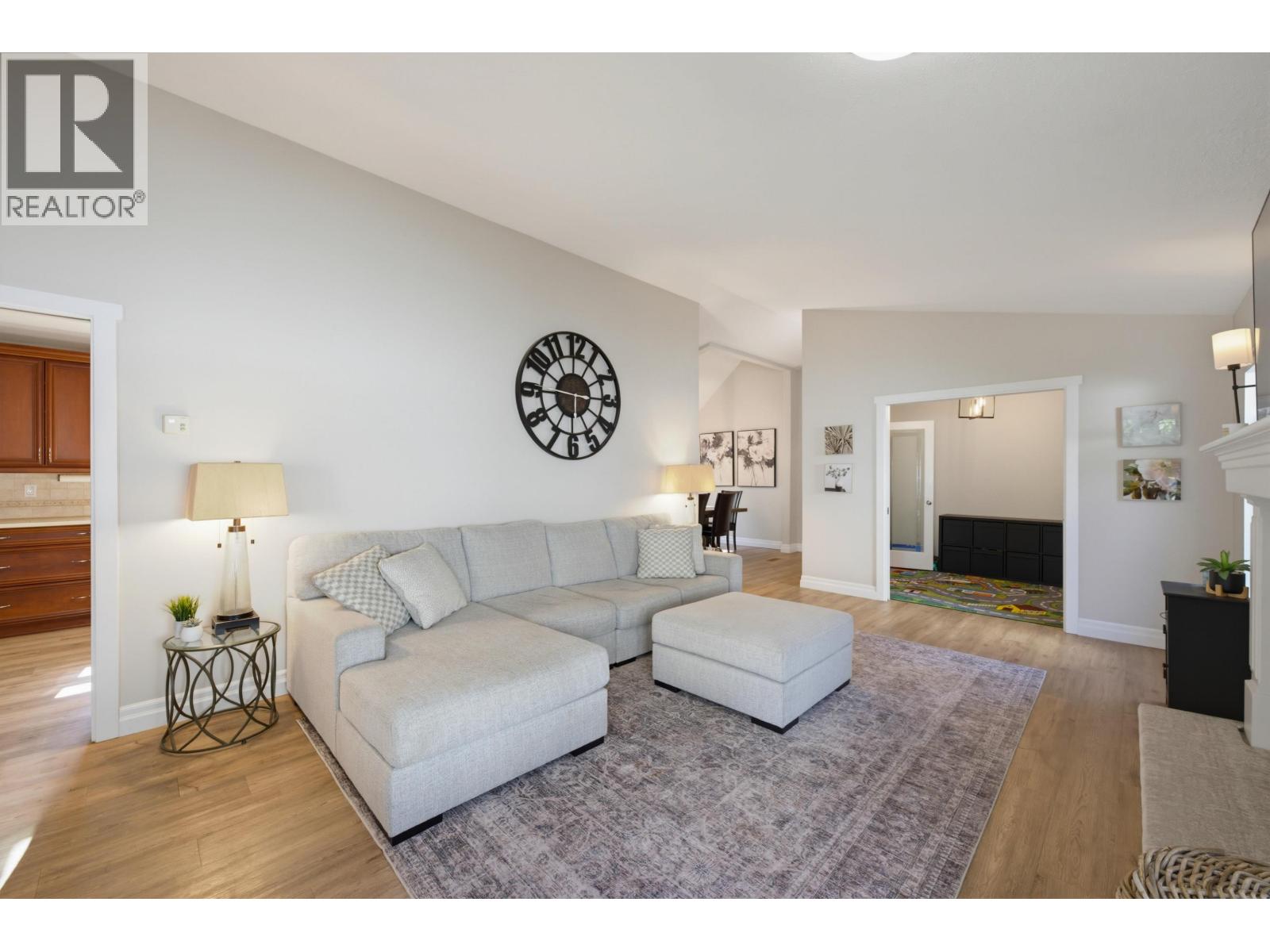 16 2865 GLEN DRIVE, Coquitlam — photo 7