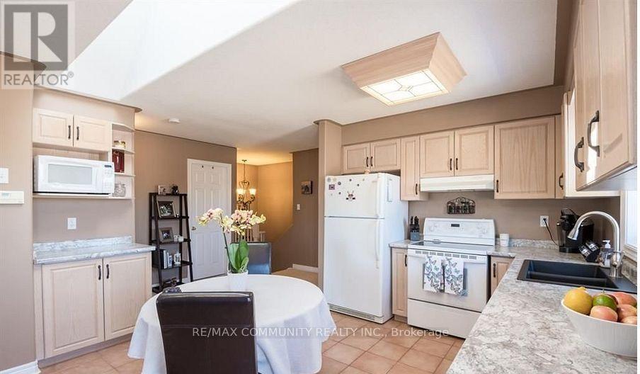 166 ST. LAWRENCE DRIVE - 11