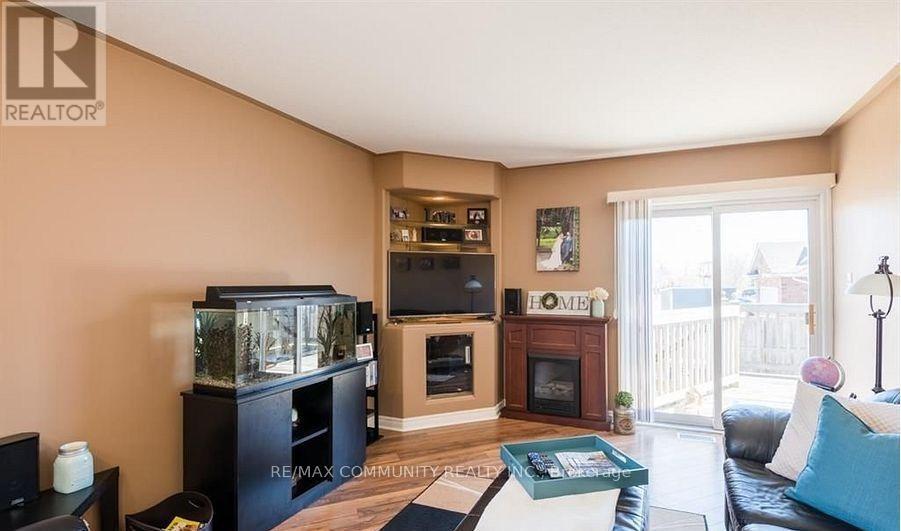 166 ST. LAWRENCE DRIVE - 14
