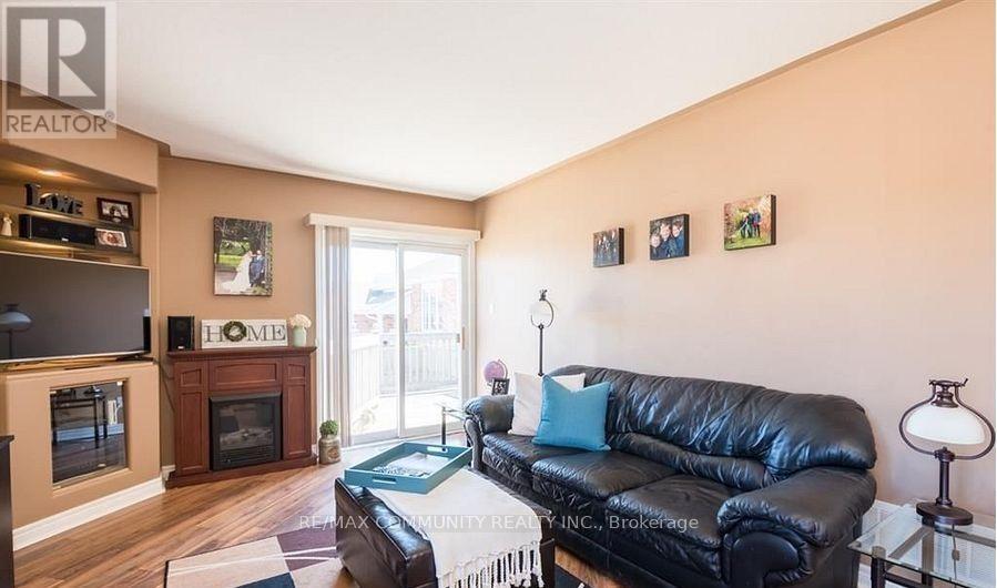 166 ST. LAWRENCE DRIVE - 15