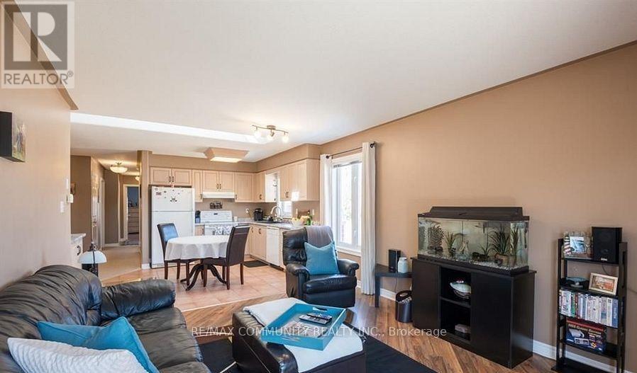 166 ST. LAWRENCE DRIVE - 19
