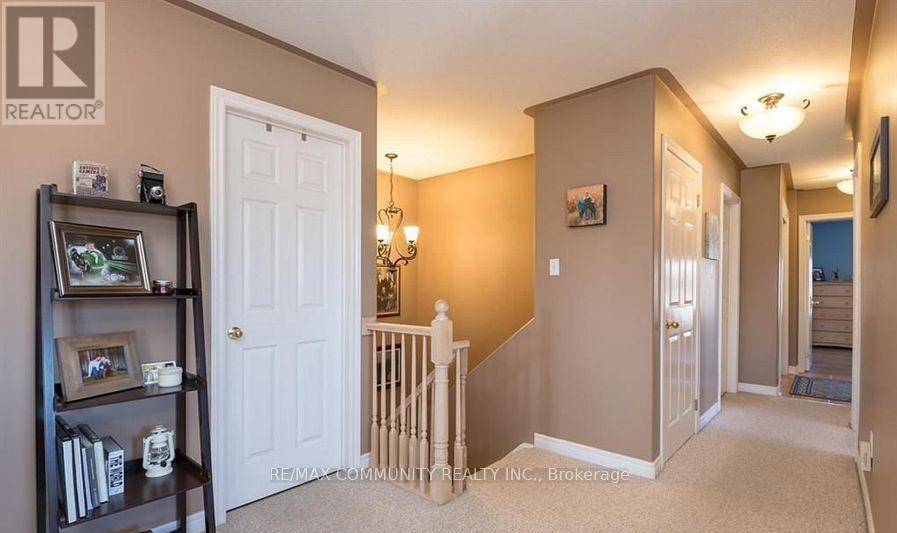 166 ST. LAWRENCE DRIVE - 26