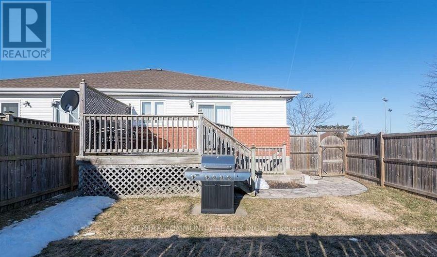 166 ST. LAWRENCE DRIVE - 38