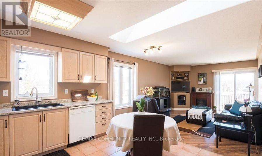 166 ST. LAWRENCE DRIVE - 6
