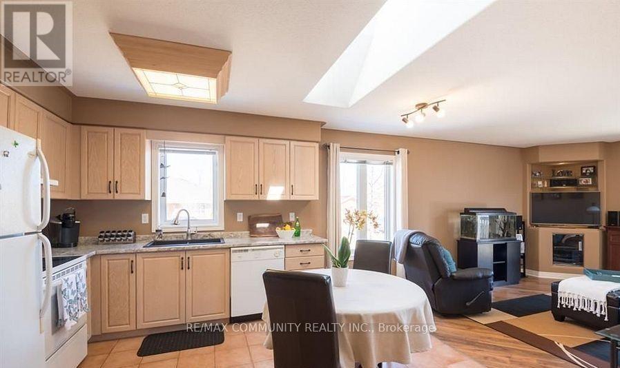 166 ST. LAWRENCE DRIVE - 8