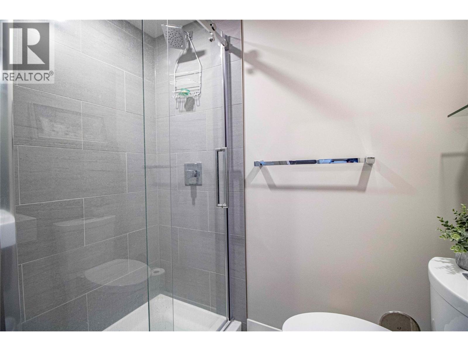 760 WESTMINSTER Avenue E, Penticton