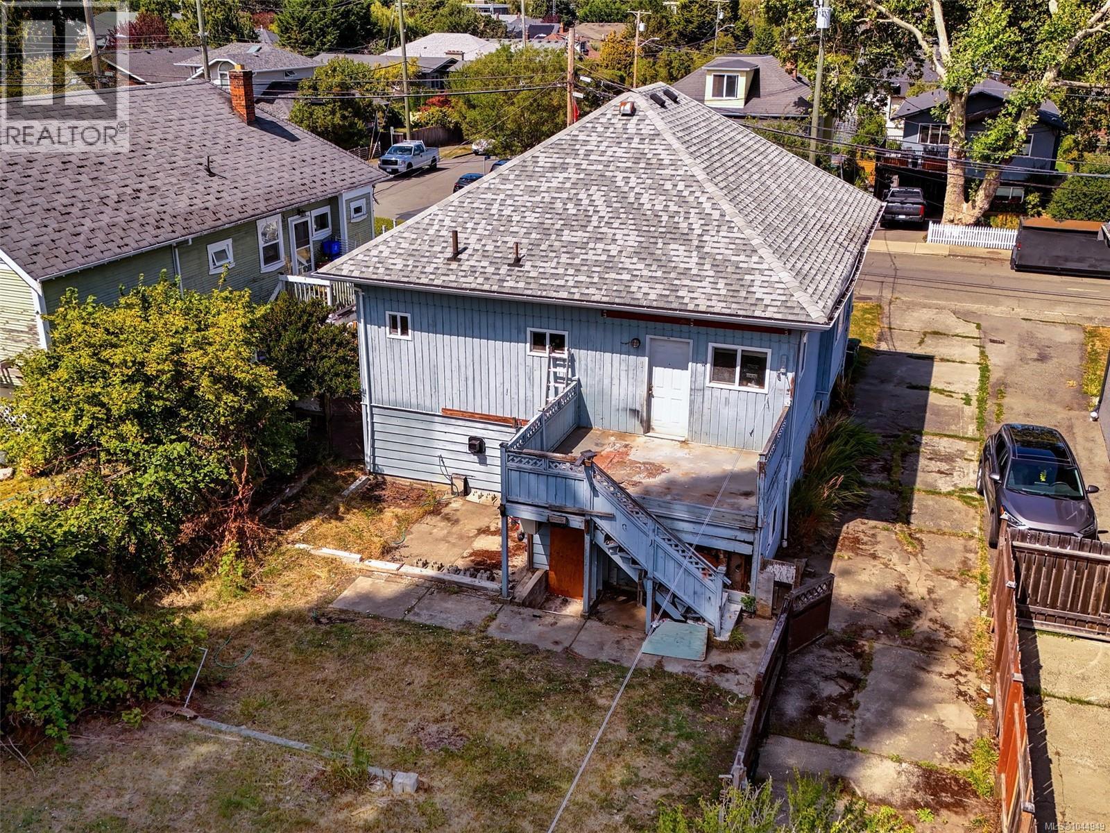 1637 Pembroke St - 3