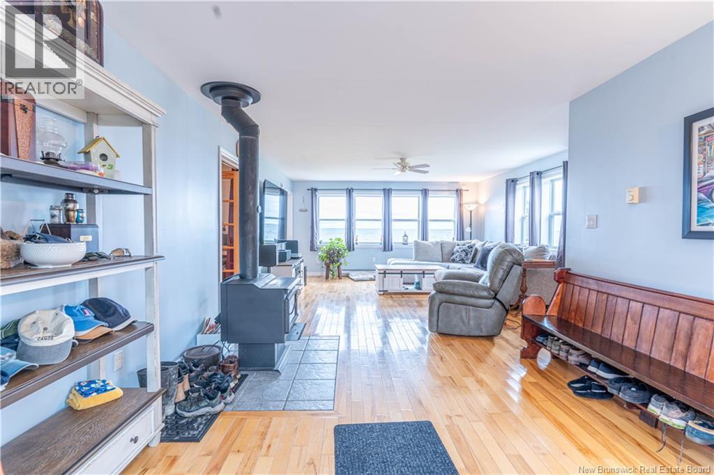 502 Hardwick Road, Hardwicke — photo 3