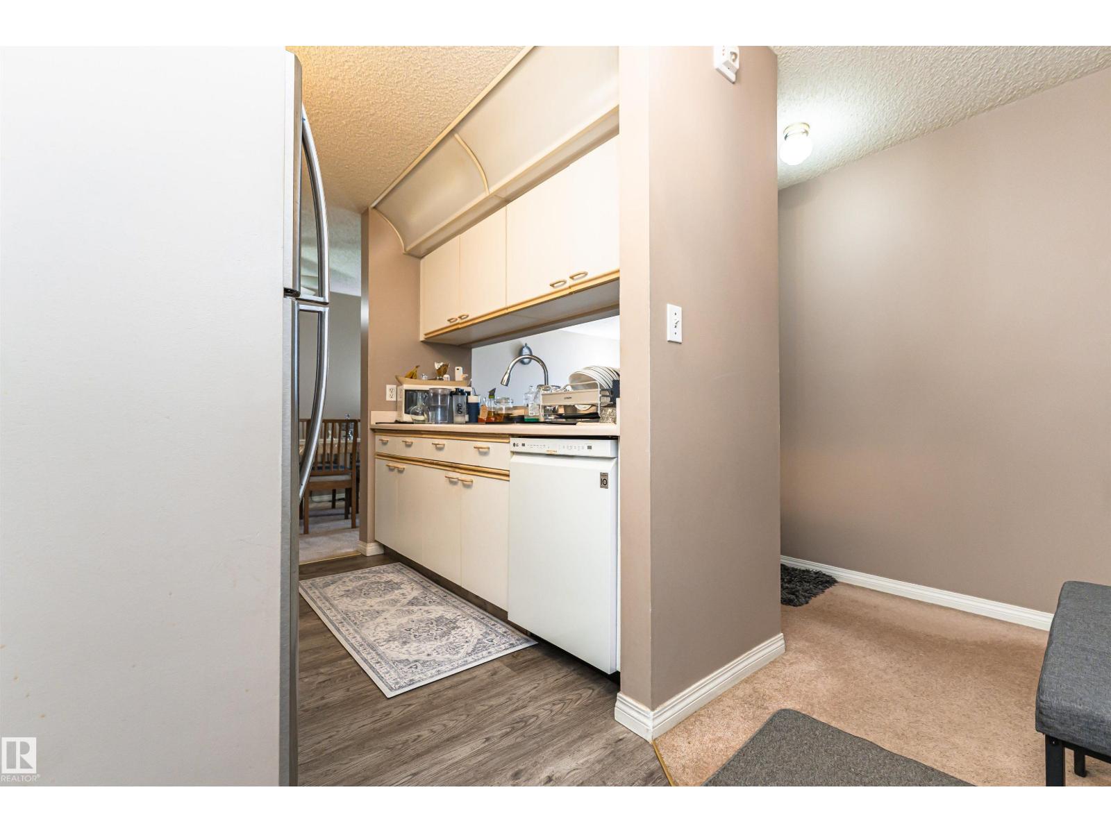 #315 9620 174 ST NW - 11