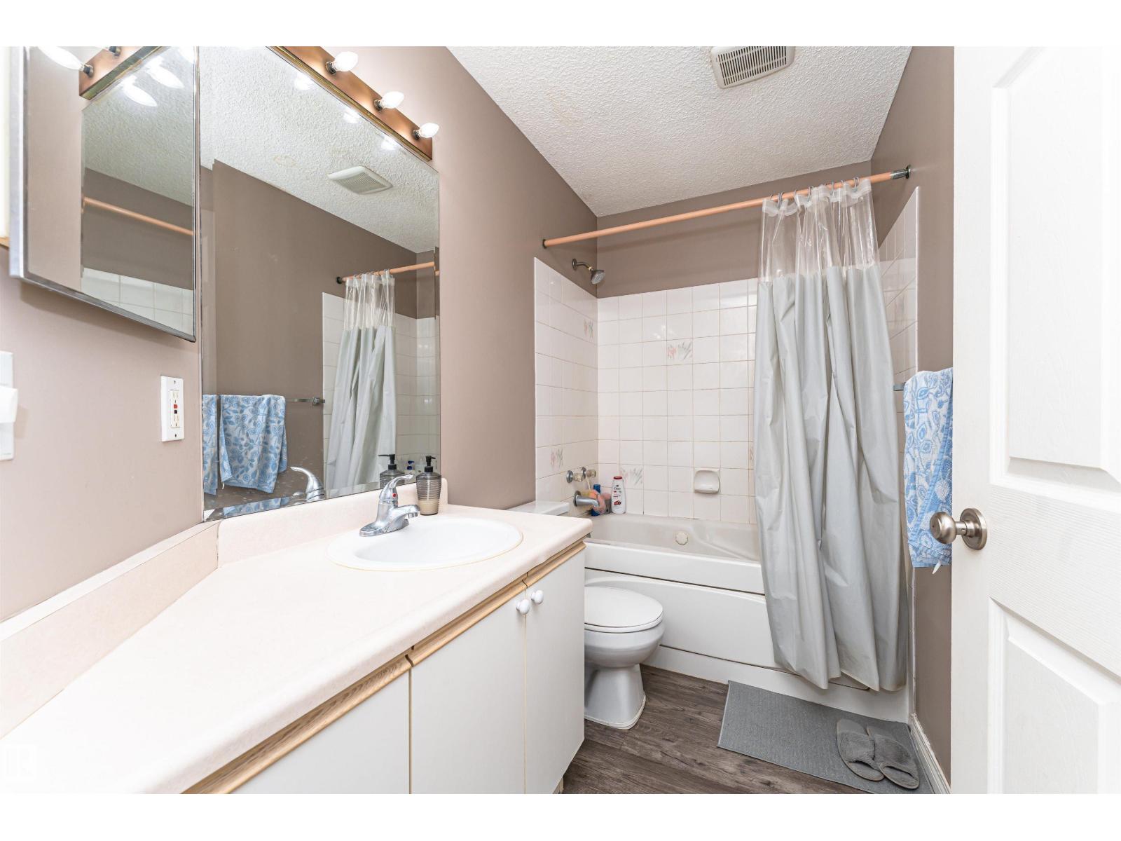 #315 9620 174 ST NW - 31
