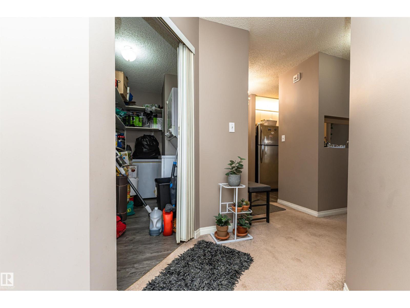 #315 9620 174 ST NW - 33
