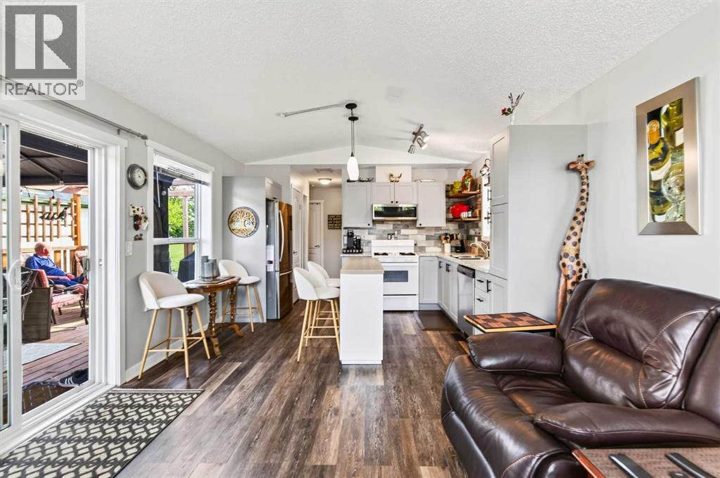 Listing photo – 3076, 25074 South Pine Lake Road, Rural Red Deer County