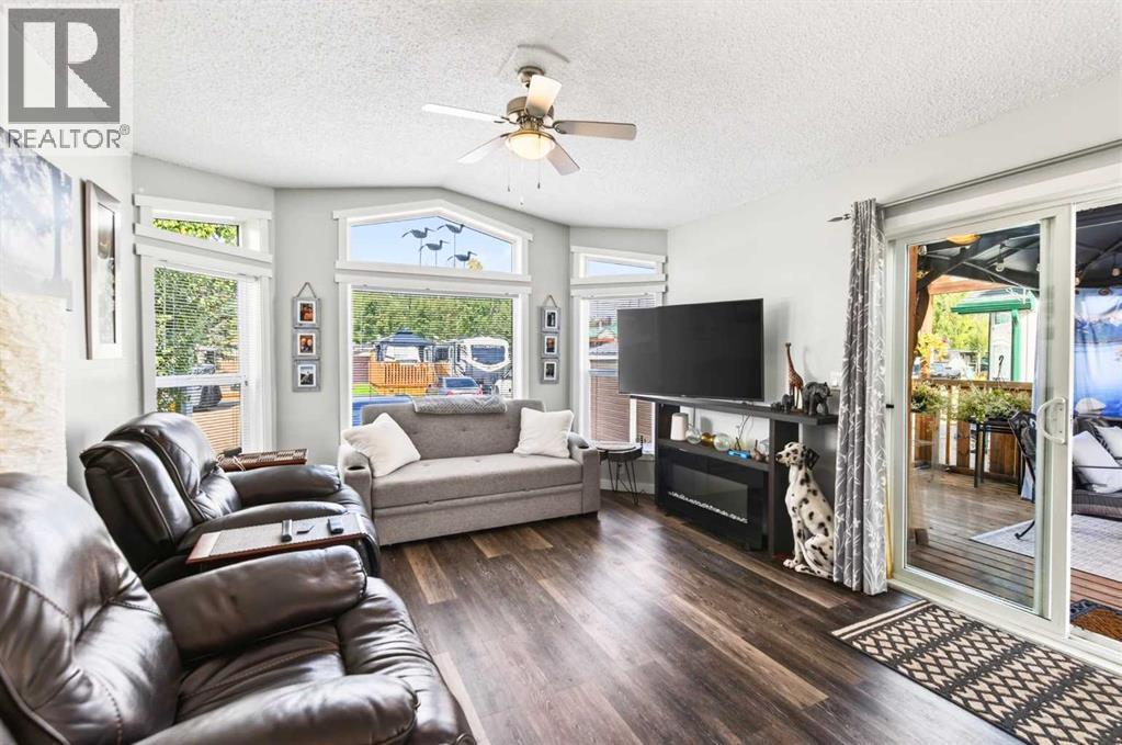 Listing photo – 3076, 25074 South Pine Lake Road, Rural Red Deer County
