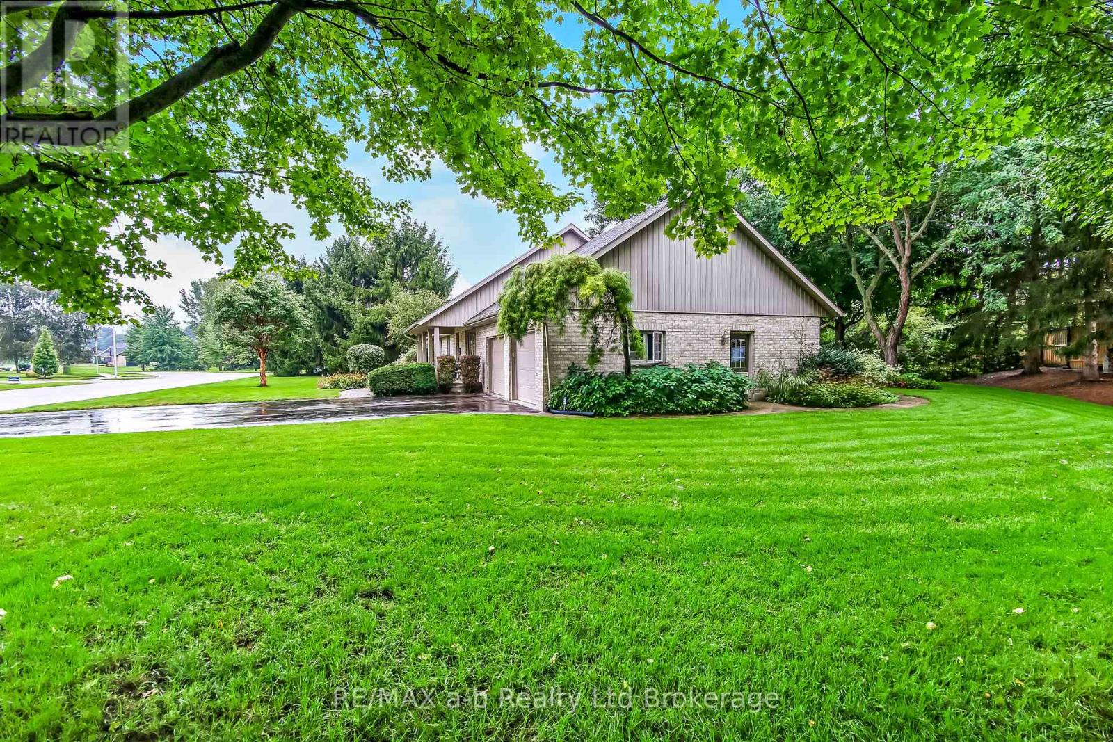 4 OTTERVIEW DRIVE - 4