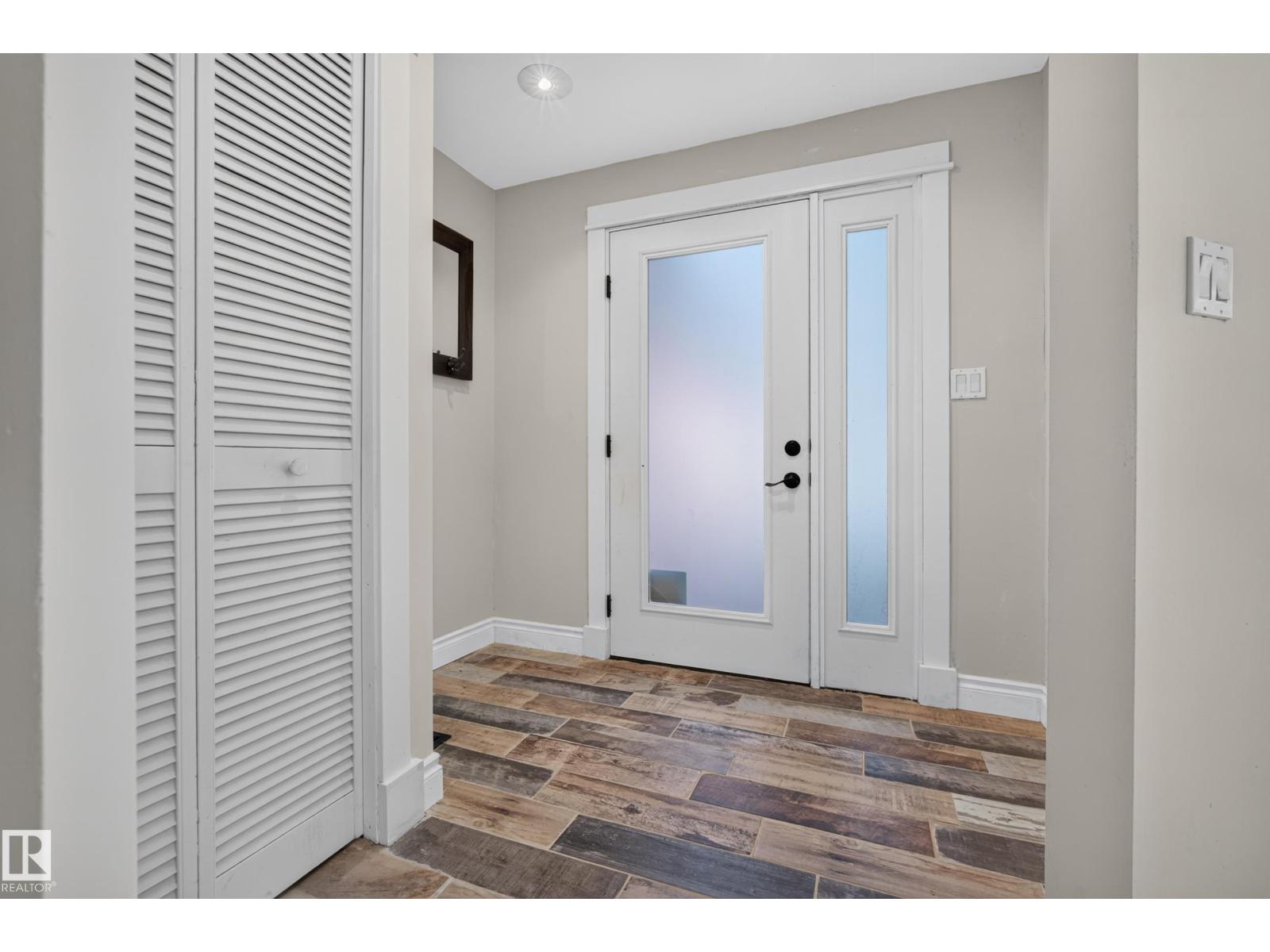 11603 72 AV NW - 25