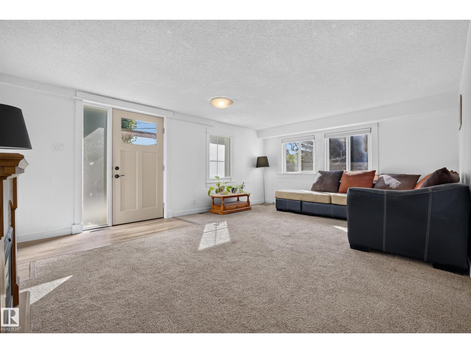 11603 72 AV NW - 27