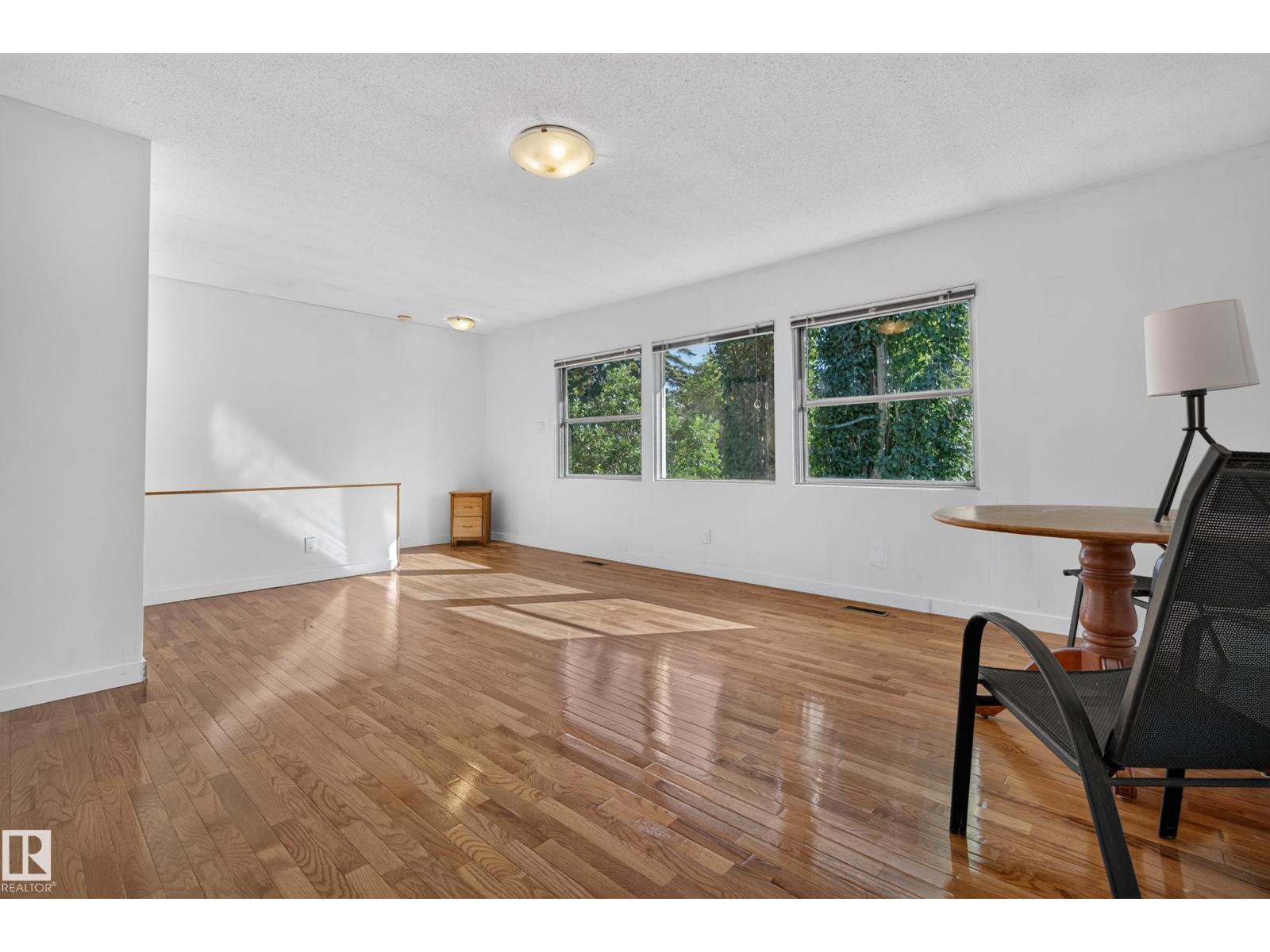 11603 72 AV NW - 33