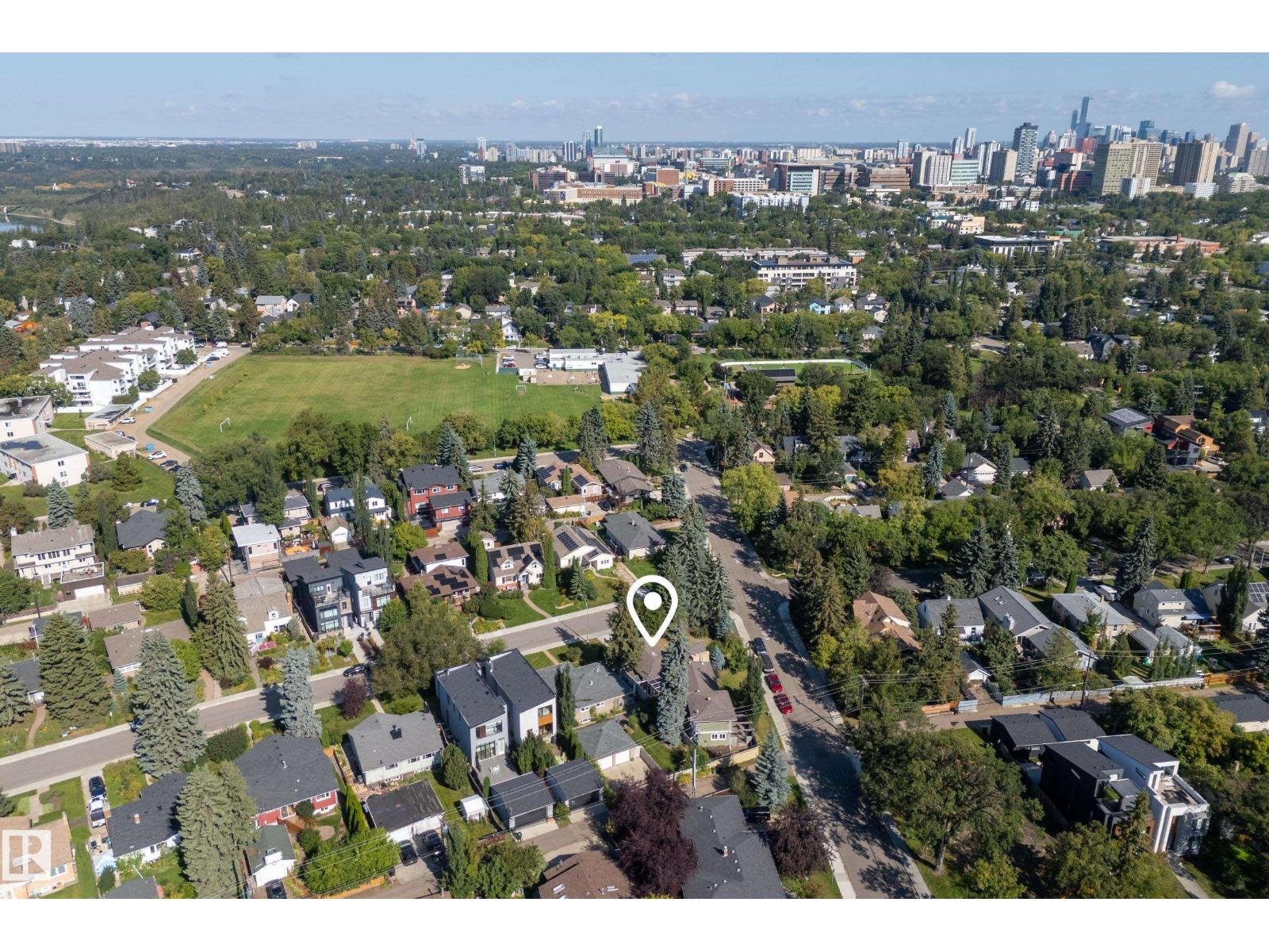 11603 72 AV NW - 49