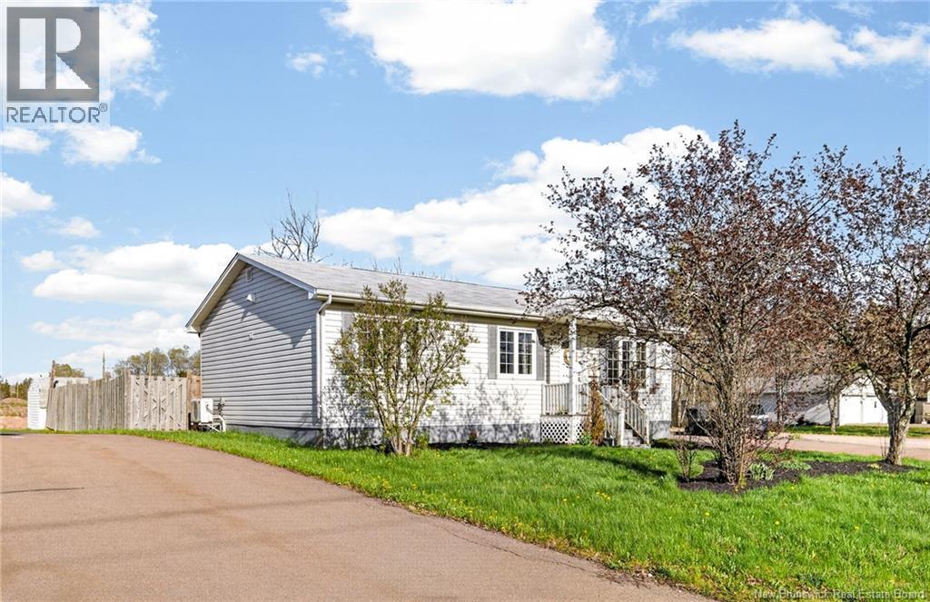 205 Thomas Street, Dieppe — photo 3